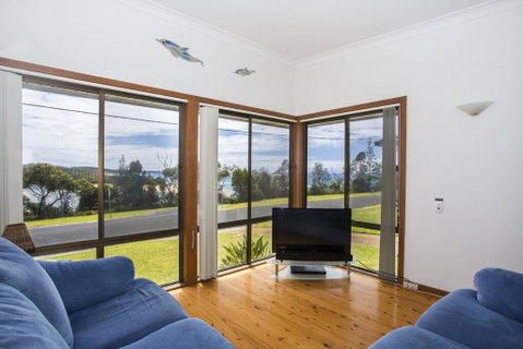 Seaside Parade 9, Dolphin Point - Accommodation Adelaide 2