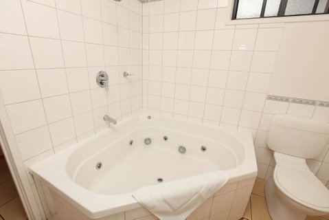 Seaview Motel & Apartments - Accommodation Adelaide 1