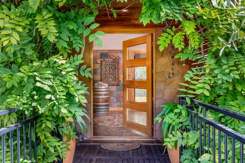 Serena House - Accommodation Adelaide 1