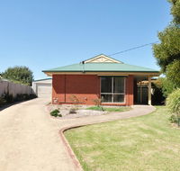 SERRELL BY THE SEA - PET FRIENDLY - Accommodation Adelaide