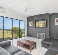 Skenes Retreat - views of the ocean from the deck - Accommodation Adelaide