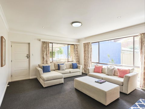 Skymirror Villa - Accommodation Adelaide 2