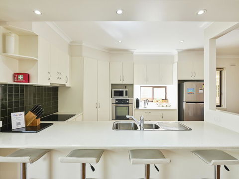 Skymirror Villa - Accommodation Adelaide 1
