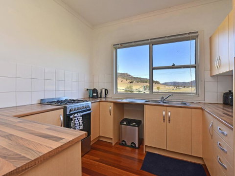 Somerville Wines Farmstay In Broke, Super Cute House On Working Farm. Walk For Miles. - Accommodation Adelaide 2