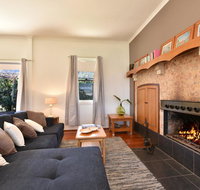 Somerville Wines Farmstay in Broke super cute house on working farm. Walk for miles. - Accommodation Adelaide