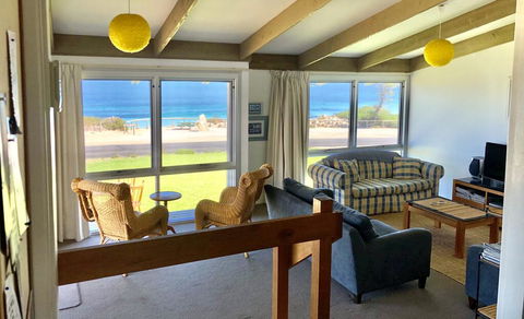 South Beach House 1 - 12 Gold Coast Drive - Accommodation Adelaide 0