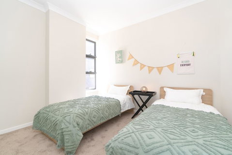 SP246-Brandnew Modern Apt In Penrith With Parking - Accommodation Adelaide 2