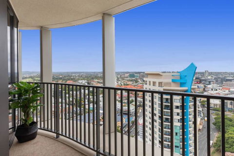SPIRE - Fast Internet Monthly Stays W Carpark - Accommodation Adelaide 3