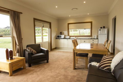 Stay Bathurst - Accommodation Adelaide 1