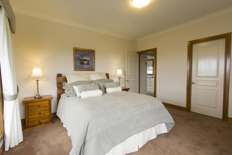 Stay Bathurst - Accommodation Adelaide 0