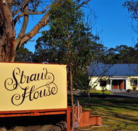 Straw House B and B - Accommodation Adelaide