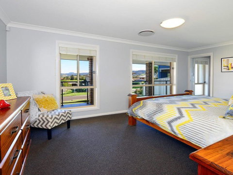 Sunset Over Neptune - Pet Friendly, 5 Min To Beach - Accommodation Adelaide 3
