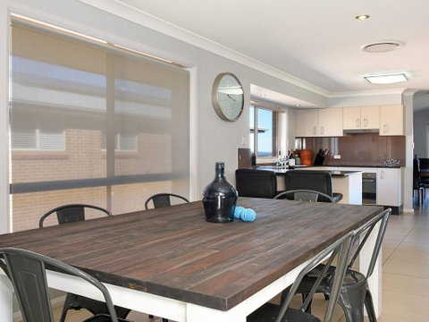 Sunset Over Neptune - Pet Friendly, 5 Min To Beach - Accommodation Adelaide 2