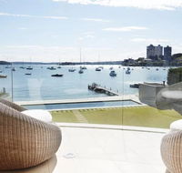 Superb 3 bedroom 2 bathroom first level waterfront - Accommodation Adelaide