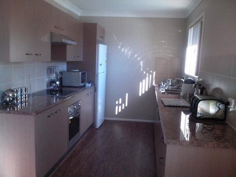 Surf Mist - Accommodation Adelaide 0