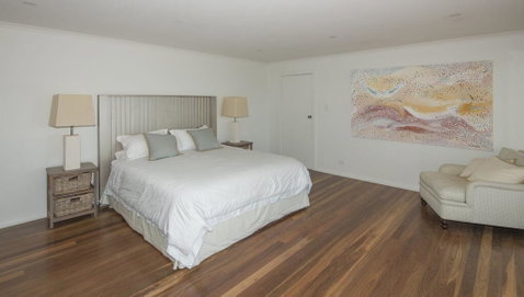 Surfers Ave Retreat Narrawallee - Accommodation Adelaide 1