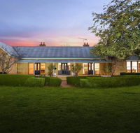 Sutton Downs - renovated country home on 100 acres - Accommodation Adelaide
