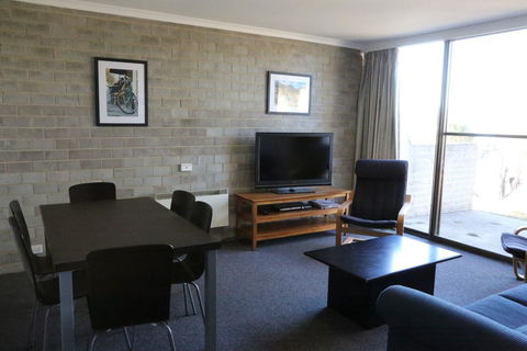 Tanderra 4 - Accommodation Adelaide 1