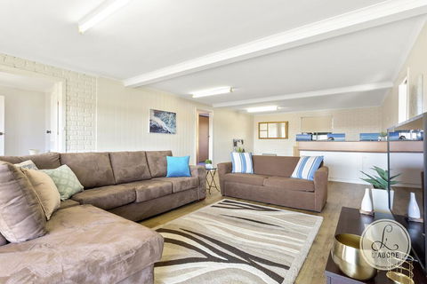 TASSIE SEASIDE SERENITY - L'Abode Accommodation - Accommodation Adelaide 3