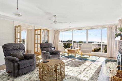 TASSIE SEASIDE SERENITY - L'Abode Accommodation - Accommodation Adelaide 0
