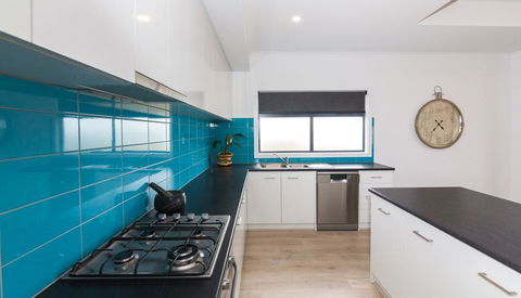 Tee Two On Troon - 21/30 Troon Drive - Accommodation Adelaide 1