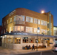 The Alpine Hotel - Accommodation Adelaide