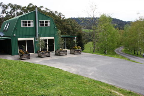 The Barn @ Charlottes Hill - Accommodation Adelaide 0