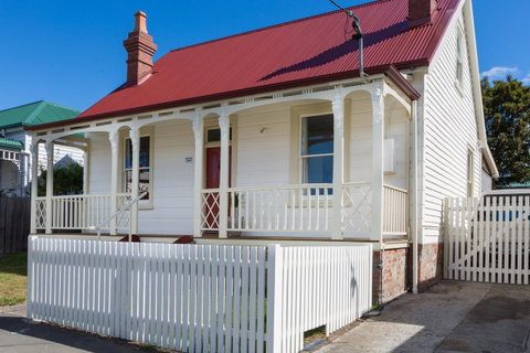 Brampton Cottage - Accommodation Adelaide 0