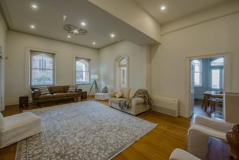 Roxburgh House Apartments - Accommodation Adelaide 13