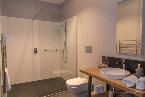 Roxburgh House Apartments - Accommodation Adelaide 1