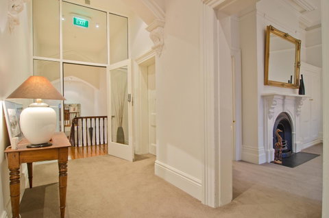 Roxburgh House Apartments - Accommodation Adelaide 29