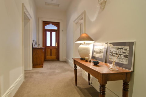 Roxburgh House Apartments - Accommodation Adelaide 16