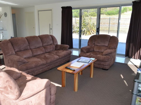 170 Hazards View - Unit 1 - Accommodation Adelaide 3