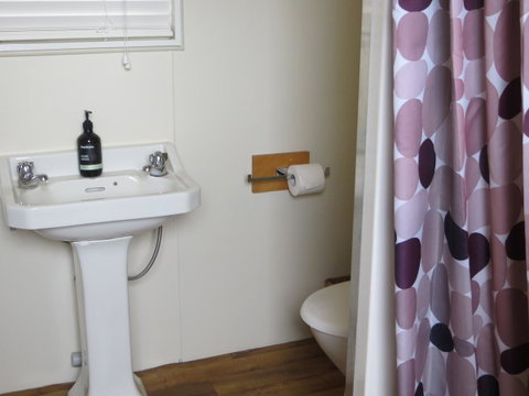 The Cabin 96 - Accommodation Adelaide 18