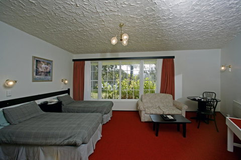 The Fox And Hounds Historic Hotel - Accommodation Adelaide 30