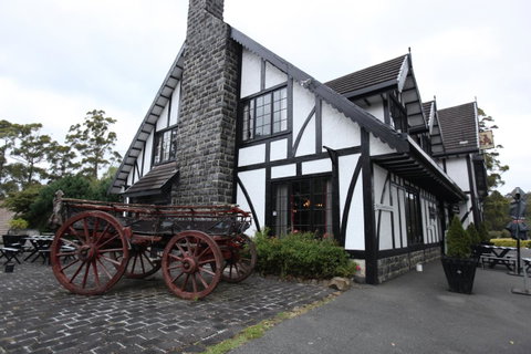 The Fox And Hounds Historic Hotel - Accommodation Adelaide 26