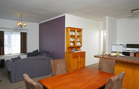 The Fox And Hounds Historic Hotel - Accommodation Adelaide 20