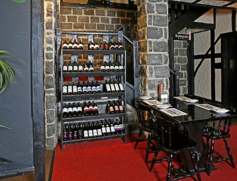 The Fox And Hounds Historic Hotel - Accommodation Adelaide 23