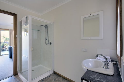 Freycinet Sanctuary 5 - Accommodation Adelaide 8