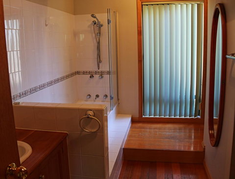 Hazards Beach House - Accommodation Adelaide 9