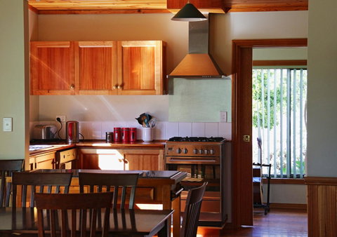 Hazards Beach House - Accommodation Adelaide 5