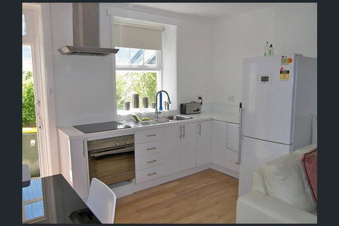 Hobart Colonial Apartment - Accommodation Adelaide 0