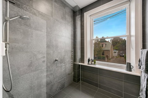 City Retreat Hobart - Accommodation Adelaide 9