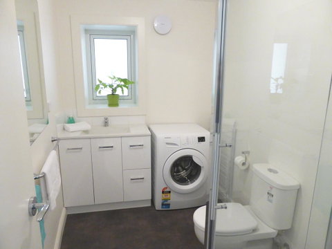 338 On Murray - Accommodation Adelaide 8
