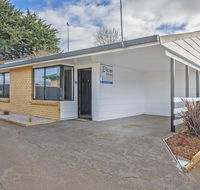 Elkie Villa - 2 Bedroom Unit - Burnie - Accommodation Adelaide