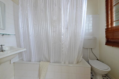 Edinburgh Gallery Bed & Breakfast - Accommodation Adelaide 36