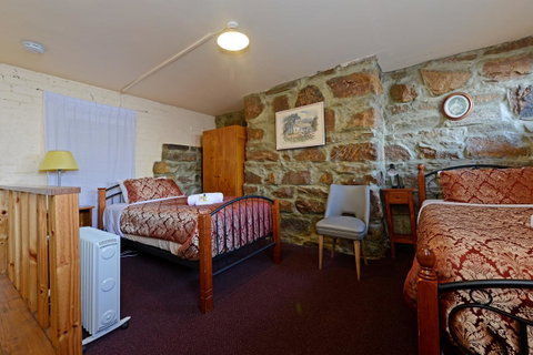 Edinburgh Gallery Bed & Breakfast - Accommodation Adelaide 10