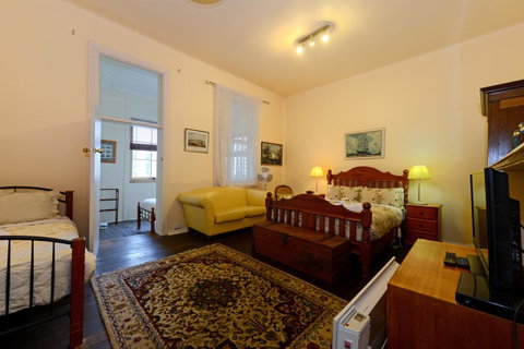 Edinburgh Gallery Bed & Breakfast - Accommodation Adelaide 38