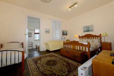Edinburgh Gallery Bed & Breakfast - Accommodation Adelaide 32