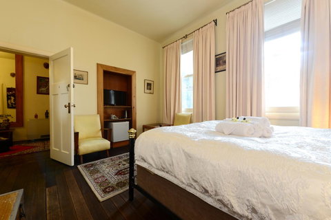 Edinburgh Gallery Bed & Breakfast - Accommodation Adelaide 21